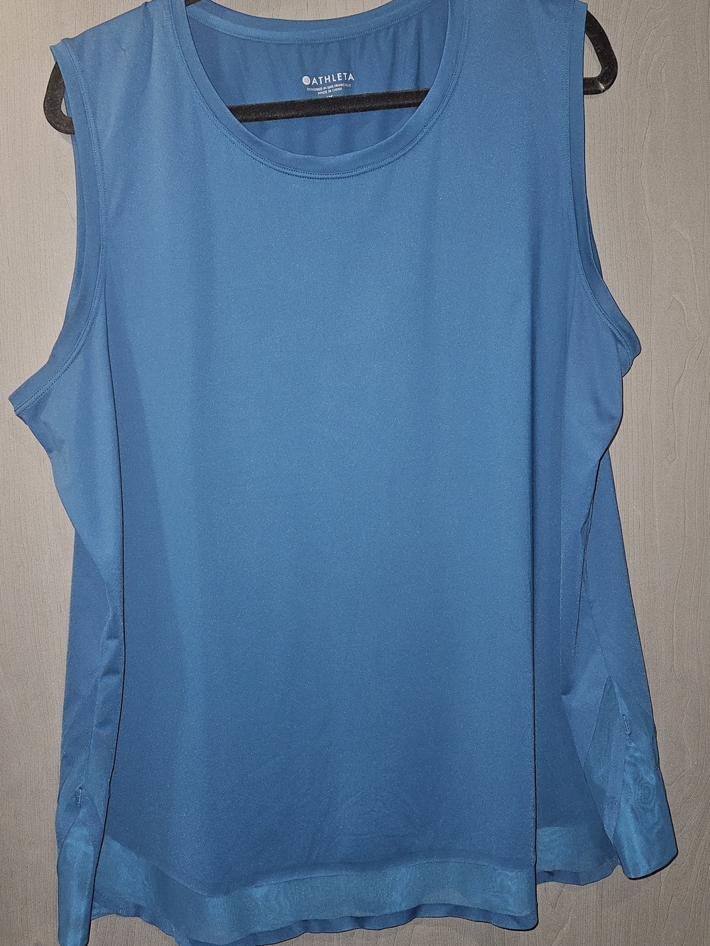 Athleta Blue Sleeveless Performance Outbound Tank